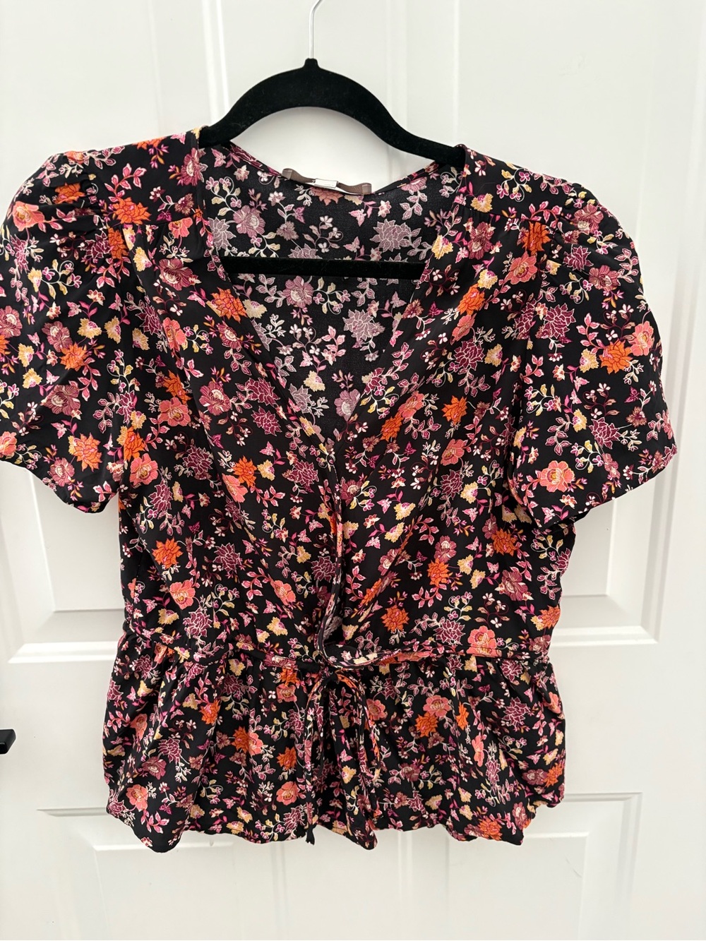 LOFT Black Floral V-Neck Tie-Waist Peplum Top